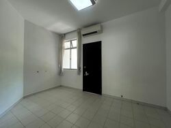 Watten Estate Condominium (D11), Condominium #558162301
